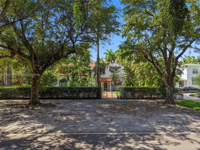 1624 Granada Blvd, Coral Gables, FL 33134 - view of gate