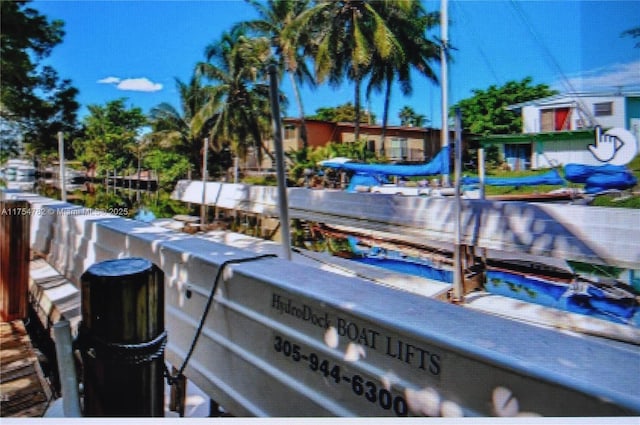 2413 Sugarloaf Ln, Fort Lauderdale, FL 33312 - exterior space