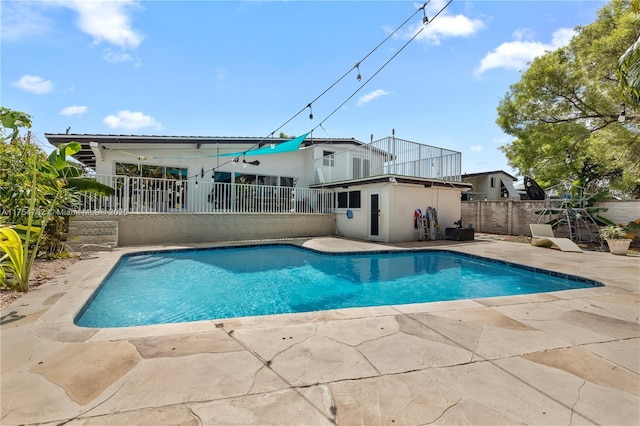 2413 Sugarloaf Ln, Fort Lauderdale, FL 33312 - view of pool with a patio, fence, and a fenced in pool