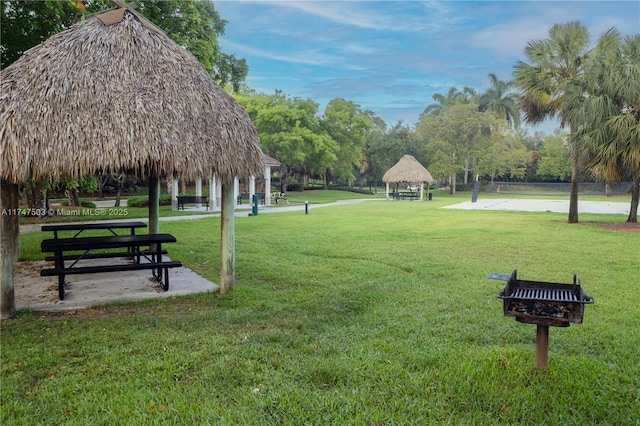 4471 Foxtail Ln, Weston, FL 33331 - surrounding community with a gazebo and a yard