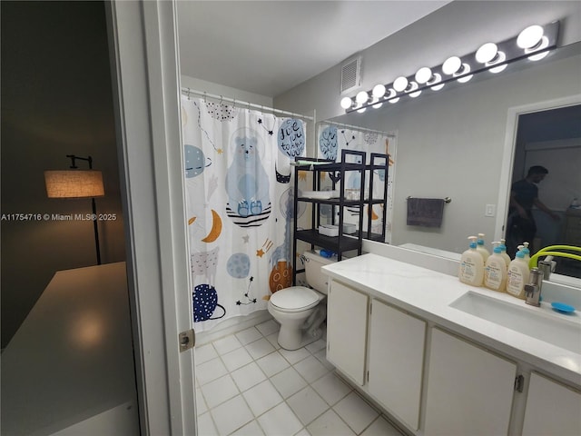 bathroom featuring toilet, tile patterned floors, vanity, visible vents, and a shower with curtain