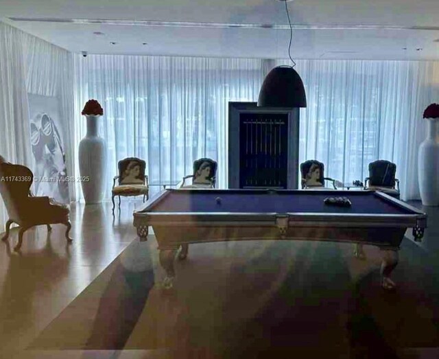 475 Brickell Ave Unit 4107, Miami, FL 33131 - recreation room featuring billiards