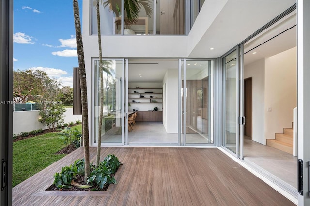 6800 SW 83rd Pl, Miami, FL 33143 - view of wooden terrace