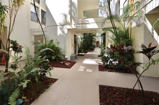 20350 W Country Club Dr Unit 104-4, Aventura, FL 33180 - photo 3