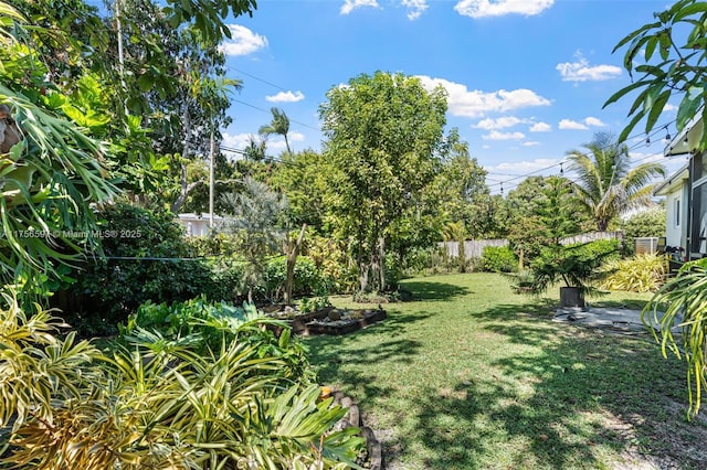 view of yard featuring fence