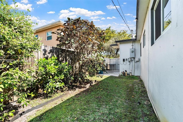 view of yard featuring fence