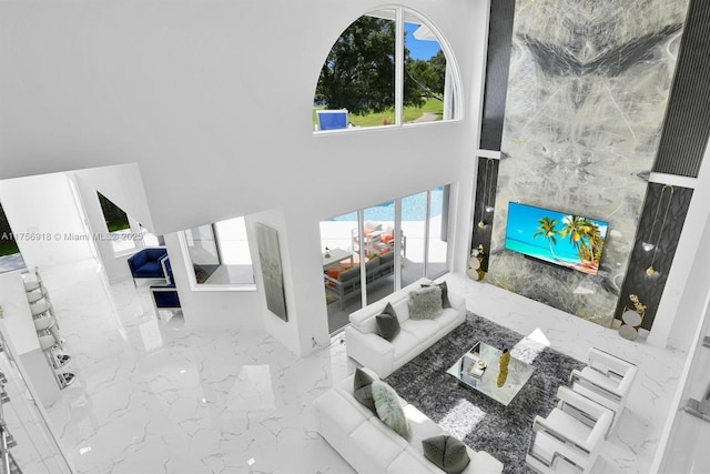 2578 NW 63rd Ln, Boca Raton, FL 33496 - living area featuring marble finish floor and a towering ceiling