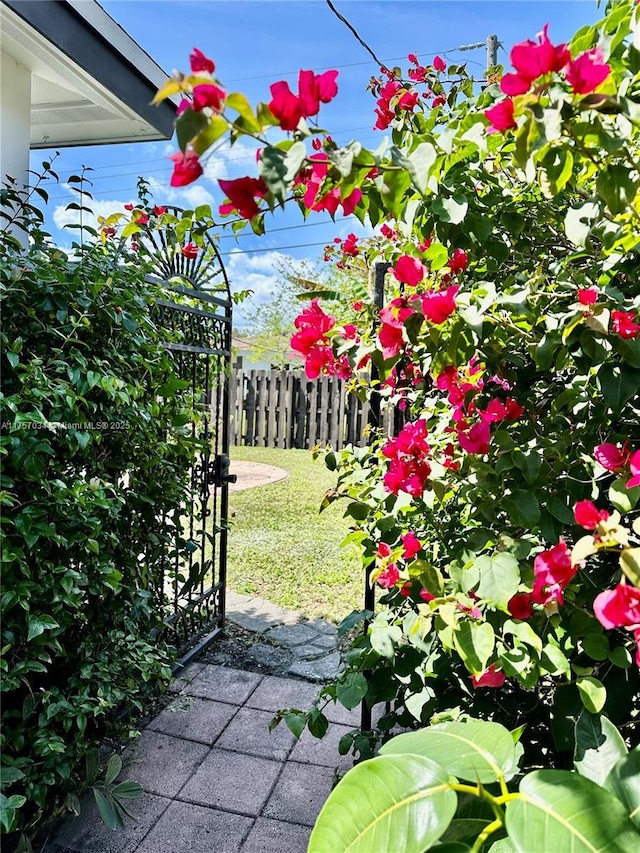 view of yard featuring fence