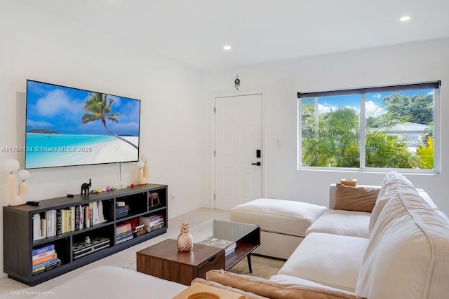 living room featuring recessed lighting