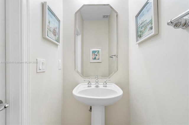 bathroom featuring visible vents