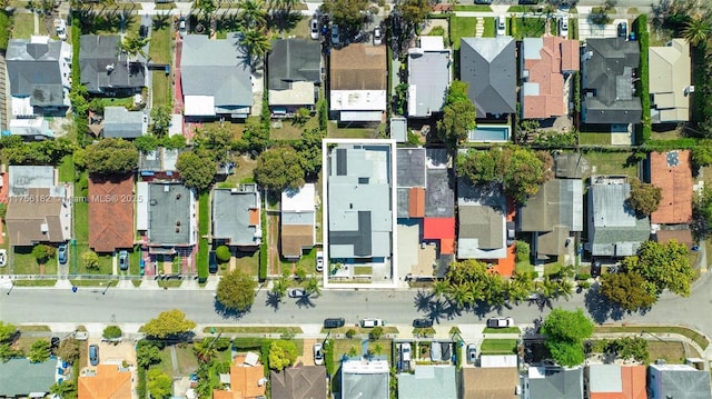 bird's eye view with a residential view