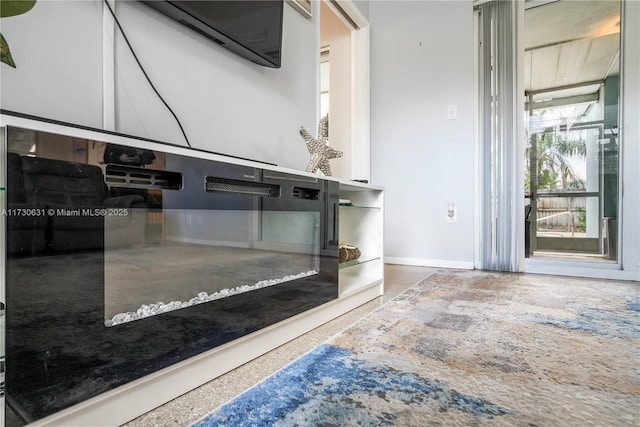 1906 N 31st Ave, Hollywood, FL 33021 - detailed view of baseboards
