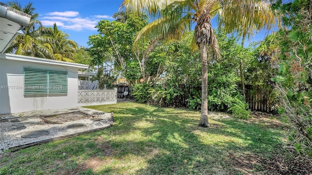 603 N 32nd Ave, Hollywood, FL 33021 - view of yard with fence