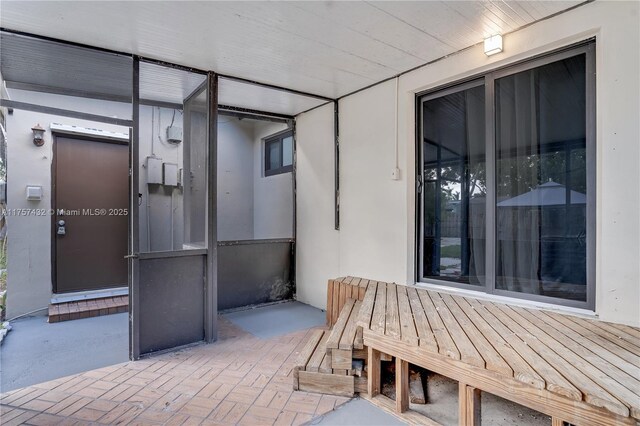 6444 Mcclellan St, Hollywood, FL 33024 - view of patio / terrace