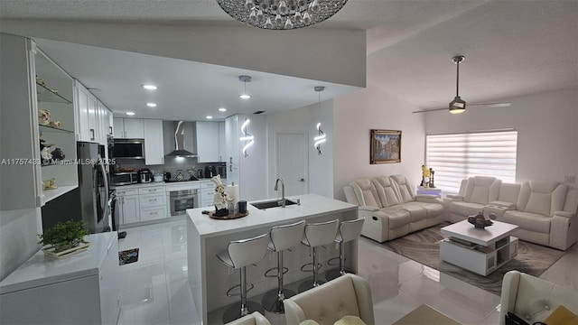 living room featuring recessed lighting and ceiling fan