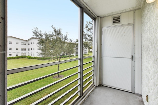 view of unfurnished sunroom