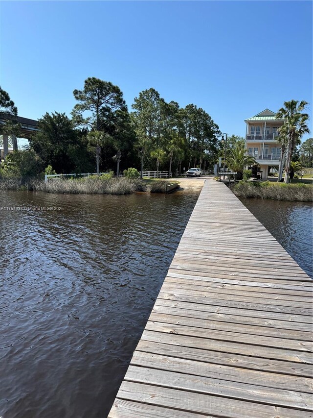 105 Anglers Harbor Ct, Carrabelle, FL 32322