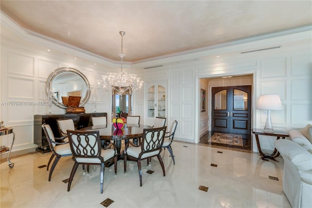 dining area featuring arched walkways, visible vents, a decorative wall, ornamental molding, and a chandelier