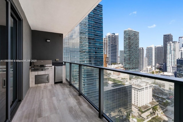 balcony featuring a city view