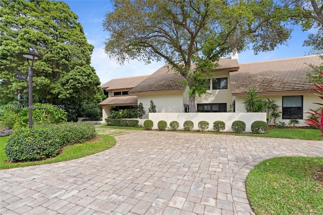 view of front of home featuring stucco siding