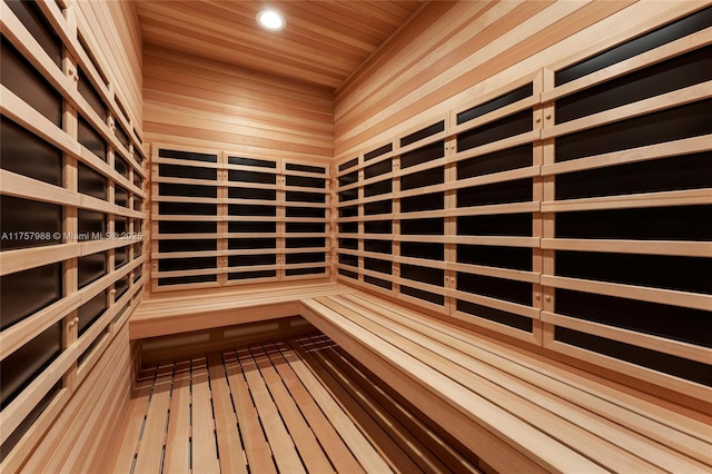 view of sauna / steam room with recessed lighting