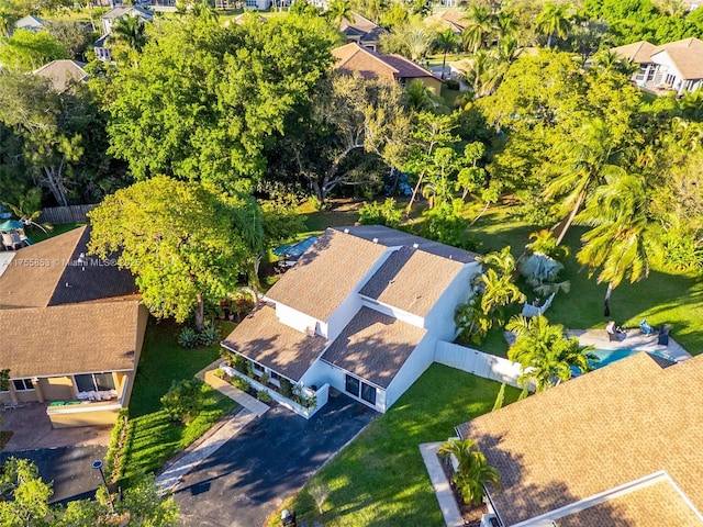 bird's eye view featuring a residential view