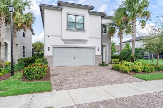 Listing photo 3 for 4510 Pinehurst Trl W, Oakland Park FL 33309