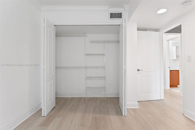 closet with visible vents