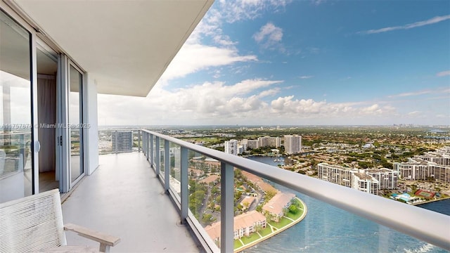 balcony featuring a city view