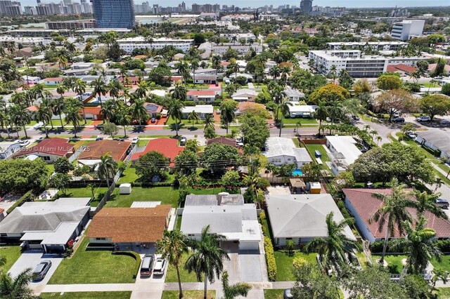 814 NE 4th St, Hallandale Beach, FL 33009 - birds eye view of property with a city view