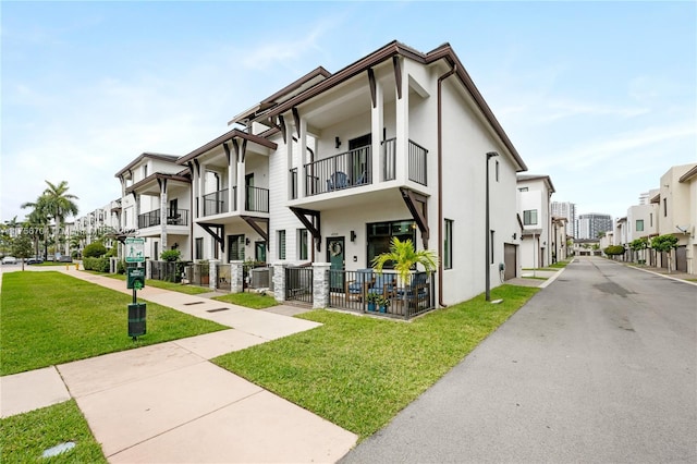 view of building exterior featuring a residential view