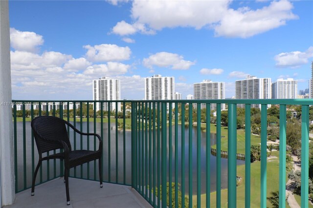 20000 E Country Club Dr Unit 1016, Aventura, FL 33180 - balcony with a water view and a city view