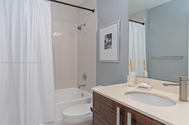 full bath featuring vanity, toilet, and shower / bathtub combination with curtain