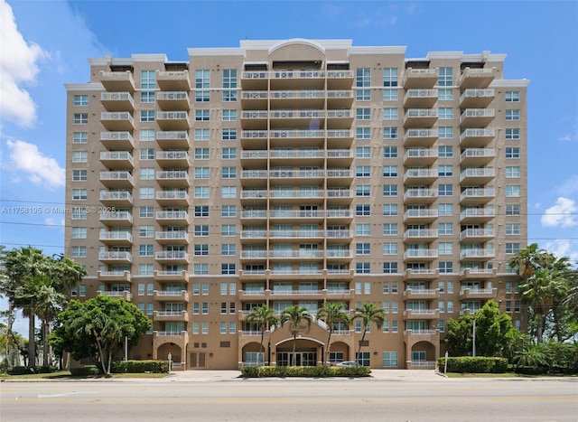 2665 SW 37th Ave Unit 612, Miami, FL 33133 - view of apartment building / complex