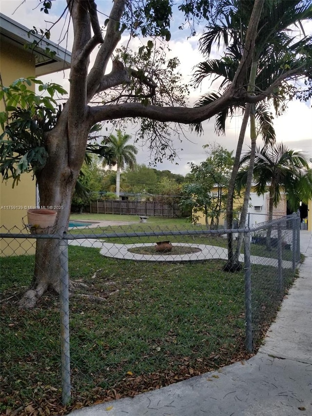 view of yard with fence