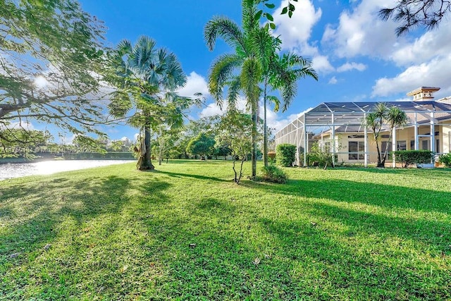 view of yard with a lanai