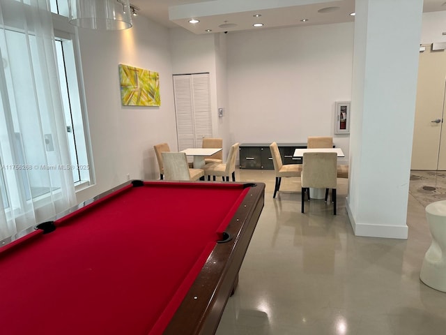 playroom with concrete flooring, recessed lighting, billiards, and baseboards