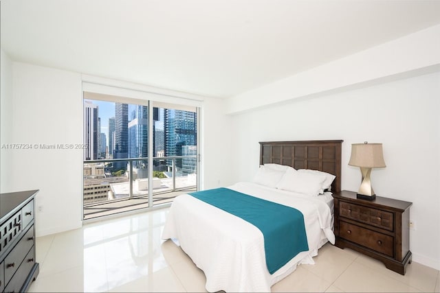 Listing photo 2 for 55 SE 6th St Unit 2210, Miami FL 33131