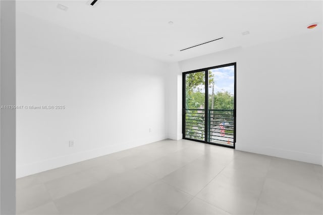 1823 NE 26th Ave, Fort Lauderdale, FL 33305 - empty room with baseboards