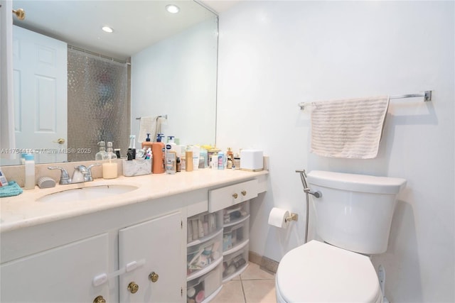 full bathroom featuring recessed lighting, toilet, vanity, a shower with curtain, and tile patterned floors