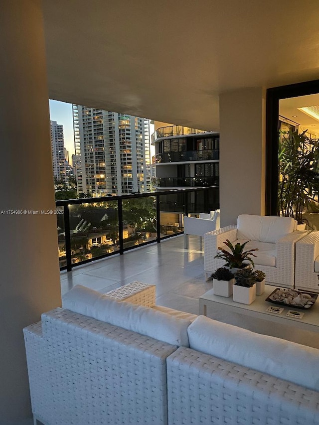 19667 Turnberry Way Unit 8K, Aventura, FL 33180 - balcony featuring a city view