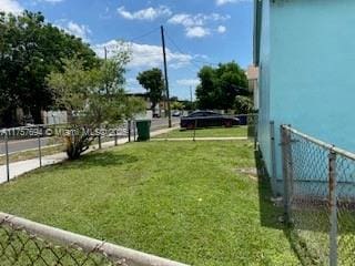 2156 NW 32nd St, Miami, FL 33142 - view of yard featuring fence