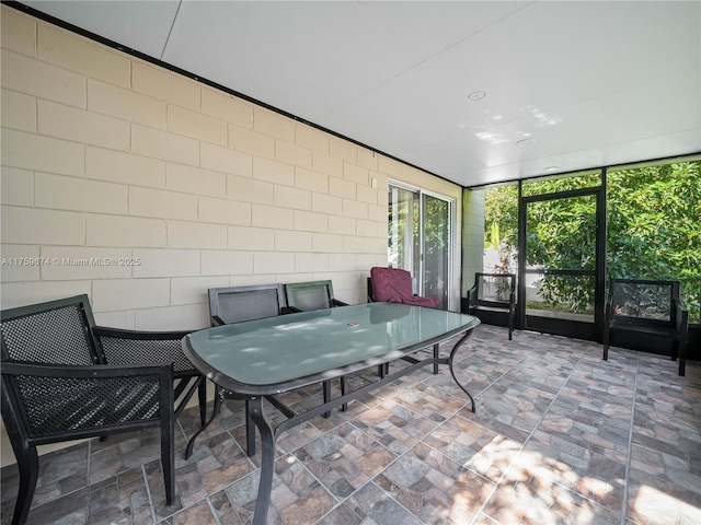 view of sunroom / solarium