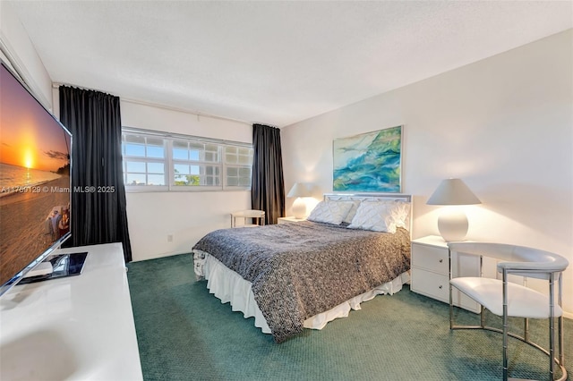 bedroom featuring carpet flooring