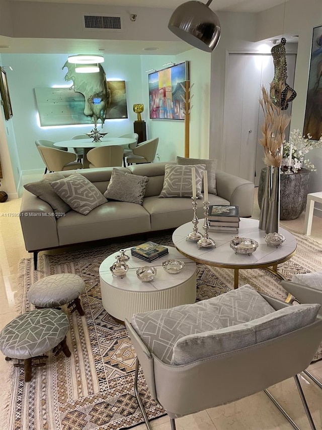 3610 Yacht Club Dr Unit 1510, Aventura, FL 33180 - living area featuring visible vents