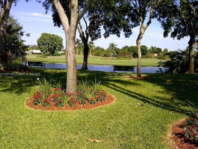 17 Boxwood Rd, Hollywood, FL 33021 - view of yard featuring a water view