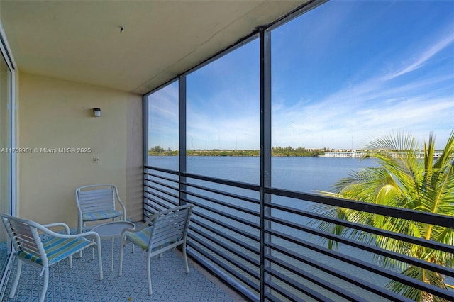 1175 NE Miami Gardens Dr Unit 610, Miami, FL 33179 - sunroom with a water view