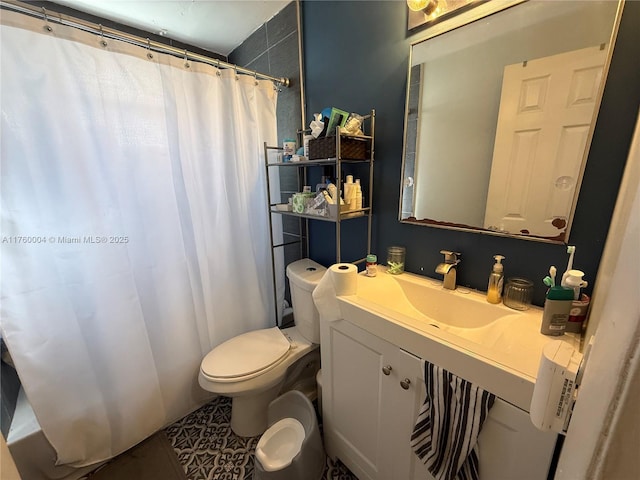 full bath featuring vanity, a shower with shower curtain, toilet, and tile patterned flooring