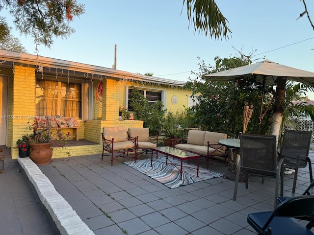 view of patio featuring outdoor lounge area