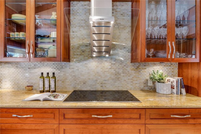 5780 Magnolia Ln, Coral Gables, FL 33156 - bar featuring black electric stovetop and decorative backsplash